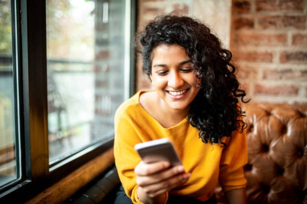 Reading a Detailed SMM World review Features and Services